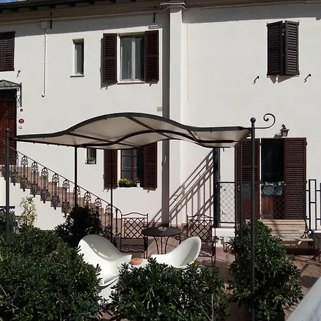 Da Gina Frühstückspension Senigallia