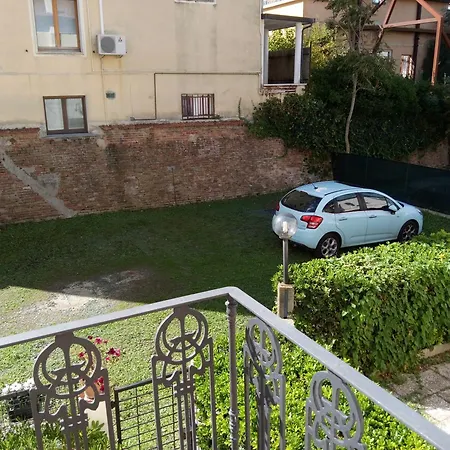 Da Gina Bed & Breakfast 3*